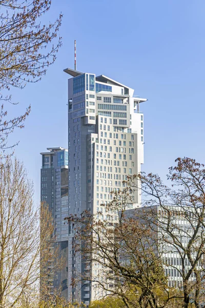 Modern industrial building architecture in Gdynia — Stock Photo, Image