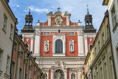 Poznan'daki tarihi barok Bazilikası Küçük Kilisesi