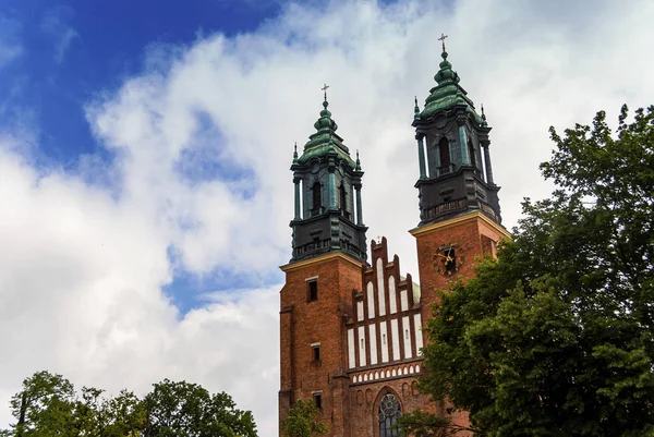 Basílica histórica Igreja de Pedro e Paulo em Poznan — Fotografia de Stock