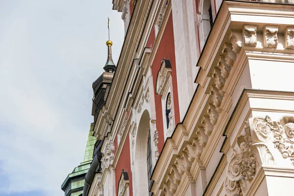 Storica basilica barocca Chiesa minore a Poznan — Foto Stock