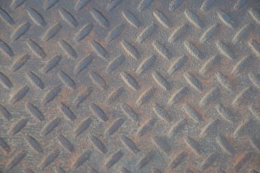 Eski yıpranmış checkerplate düşürmek endüstriyel duvar kağıdı veya arka plan