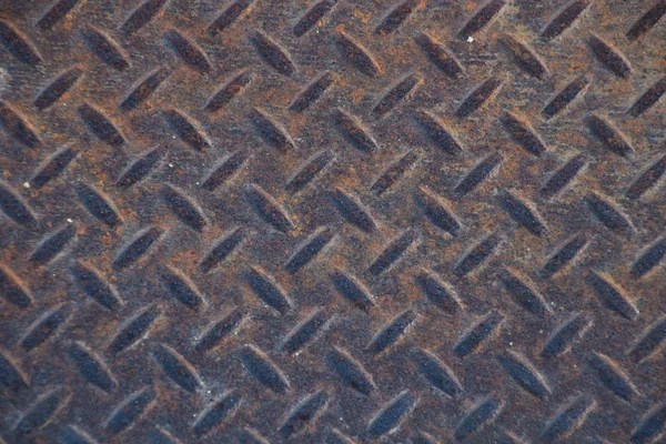Rusty grungy Industrial Checker Plate Textura de fondo con Ru — Foto de Stock