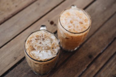 Buzlu süt Tay çayı