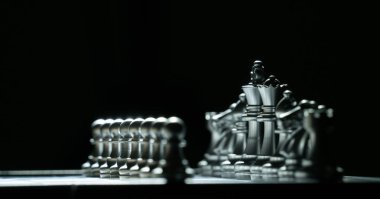 Satranç tahtası yarışma ve strateji konsepti