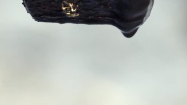 ham petrol sızıntısı ve damlama boru hattı üzerinden