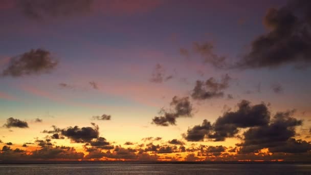 Kleurrijke Zonsopgang Boven Oceaan Malediven — Stockvideo