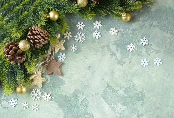 Χριστουγεννιάτικη Κάρτα Αστέρι Πράσινο Φόντο Πέτρα Top View Αντιγράψτε Χώρο — Φωτογραφία Αρχείου