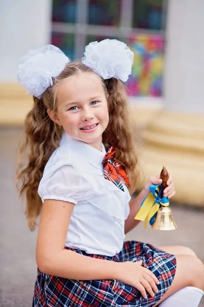 Portret Van Mooie Jonge Eerste Nivelleermachine Afscheid Bell Dag Van — Stockfoto