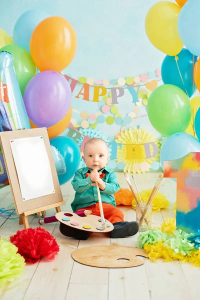 Pierwsze Urodziny Zmiażdżą Ciasto Uroczyste Dekoracje Tła Urodziny Tortu Ciasto — Zdjęcie stockowe
