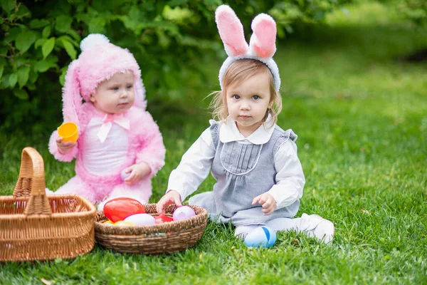 Little Cute Girls Wearing Bunny Ears Rabbit Costume Playing Easter — Stock Photo, Image