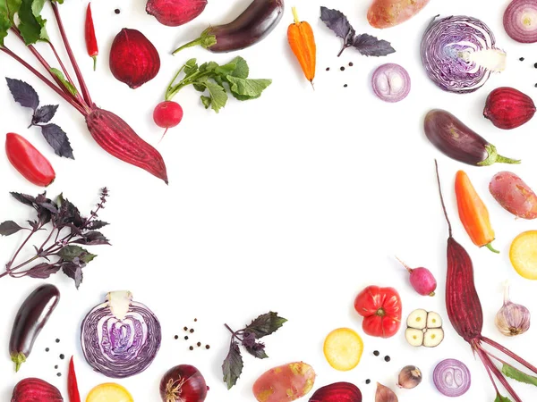 Beyaz Arka Plan Üzerinde Farklı Olgun Sebze Gıda Kompozisyonu — Stok fotoğraf