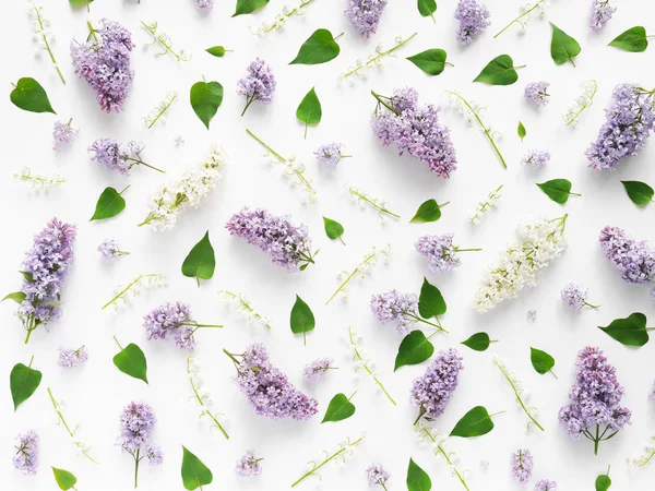 Composición Floral Con Flores Lila Blanca Sobre Fondo Blanco — Foto de Stock