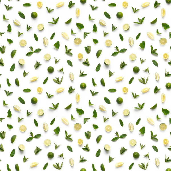 Geschnittene Grüne Limette Mit Minzblättern Isoliert Auf Weißem Hintergrund — Stockfoto