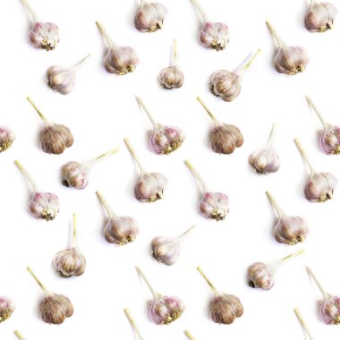 Beyaz arka planda sarımsak kafalar, yemek duvar kağıdı