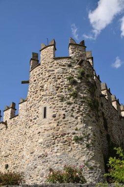 Lombardiya'daki ortaçağkalesi Passirano'nun kalesi - Ital