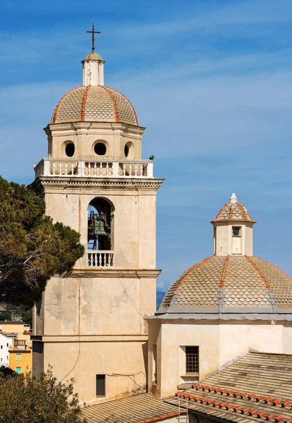 Klokketårn Kuppel Kirken San Lorenzo Lawrence Portovenere Eller Porto Venere – stockfoto