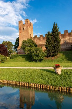 Castelfranco Veneto, günbatımı, XII-XIII yüzyıl müstahkem Ortaçağ şehir. Treviso, Veneto, İtalya, Europe