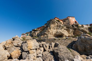 Tellaro Liguria Lerici ve La Spezia yakınındaki cliffs Tarih antik köy. İtalya, Europe