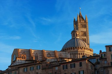 Siena Katedrali, Santa Maria Assunta 1220-1370 ve eski evler. Toscana (Toskonya), İtalya, Europe