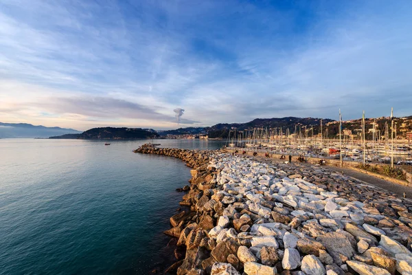 Der Hafen Von Lerici Typische Küstenstadt Ligurien Hintergrund Das Dorf — Stockfoto