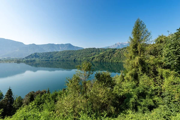 Lago Levico Lago Levico Terme Trentino Alto Adige Itália Europa — Fotografia de Stock