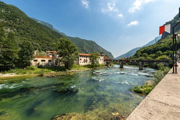河布伦塔在 Valsugana Sugana Carpane Valstagna 的小村庄 维琴察 威尼托 意大利 — 图库照片