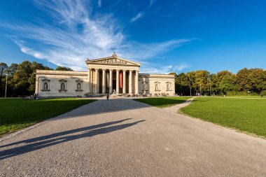 Münih, Almanya - 8 Eylül 2018: Glyptothek (glyptotheque) - Münih, Almanya, müzede ben Yunan koleksiyonunu evine Bavyera Kral Ludwig tarafından yaptırılan ve Roma Heykel Sergisi