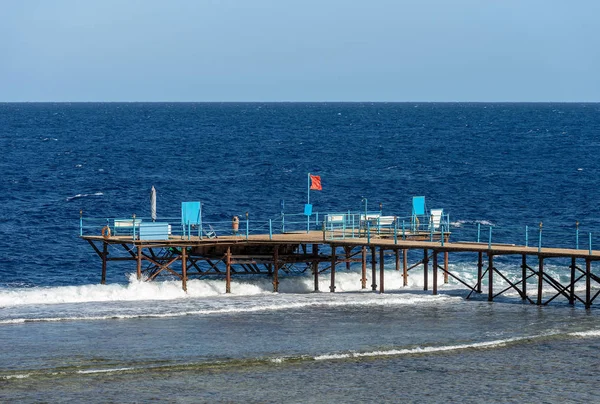 Mar Rosso Egitto - Molo sopra la barriera corallina — Foto Stock