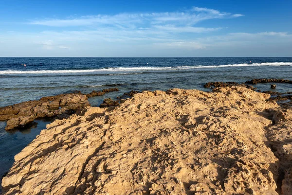 Red Sea Mısır - Cliff ve mercan kayalığı