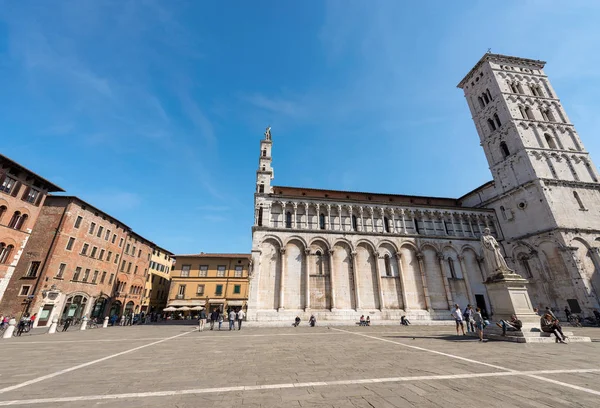 Lucca Włochy Kwietnia 2017 Kościół San Michele Foro Piazza San — Zdjęcie stockowe