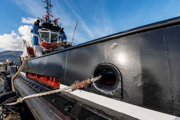 Bogserbåt Förtöjd Hamnen Spezia Ligurien Italien Europa — Stockfoto