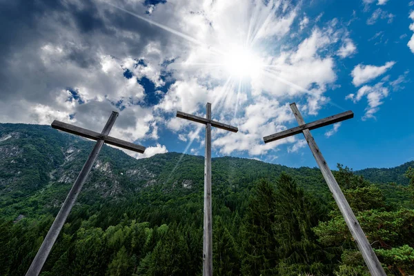 Three Religious Crosses Mountain Blue Sky Clouds Sun Rays Pinzolo — Stock Photo, Image