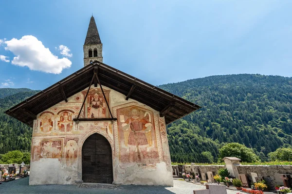 Kościół Świętego Antoniego Opata w Pelugo Włochy — Zdjęcie stockowe