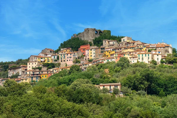 Trebiano Magra - Pequeño pueblo en Liguria Italia —  Fotos de Stock