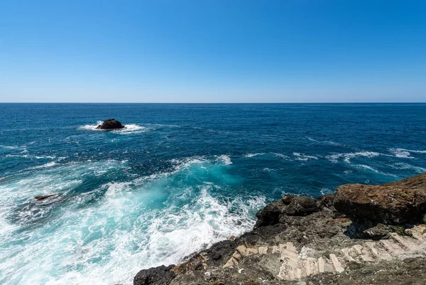 Cliffs and Mediterranean Sea in Framura - Liguria Italy — Stock Photo, Image