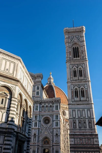 Florence Cathedral - Bell Tower of Giotto and Baptistery — Stock Photo, Image