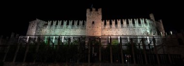 Bir Torri del Benaco - Lake Garda İtalya Castle