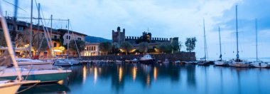Bir Torri del Benaco - Lake Garda İtalya Castle
