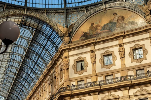 Galleria Vittorio Emanuele Ii - Milaan Italië — Stockfoto