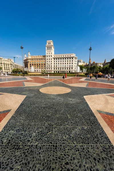 Placa de Catalunya - площадь Каталонии - Барселона, Испания — стоковое фото