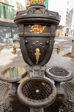 Font de Canaletes - Çeşme İçme - Ramblas Barcelona İspanya