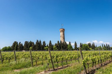 San Martino della Battaglia Anıtsal Kulesi - İtalya