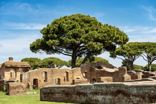 Ókori római épületek-Ostia Antica-Róma Olaszország — Stock Fotó