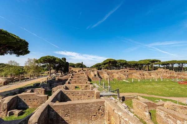 Ostia Antica Рим Италия - Древнеримские здания — стоковое фото