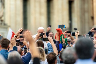 Papa Francis I inananlar arasında - Vatikan Şehir Roma