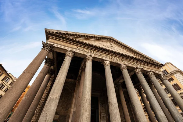 Pantheon of Rome Italy - Ancient Roman temple — Stock Photo, Image