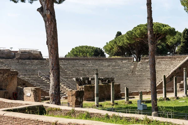 Ostia Antica Roma Italia - El Teatro Romano — Foto de Stock