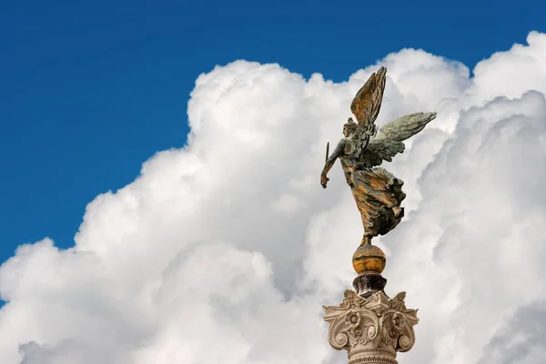 Крилата перемога - Altare della Patria - Rome Italy — стокове фото