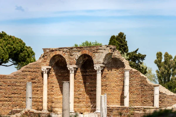 Ruínas antigas de um edifício romano - Ostia Antica Roma Itália — Fotografia de Stock