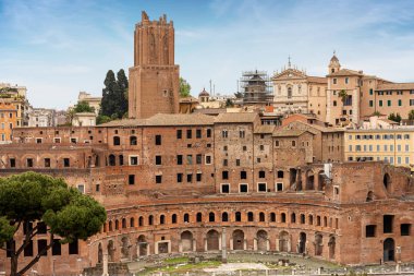 Mercati di Traiano ve Torre delle Milizie - Roma İtalya 
